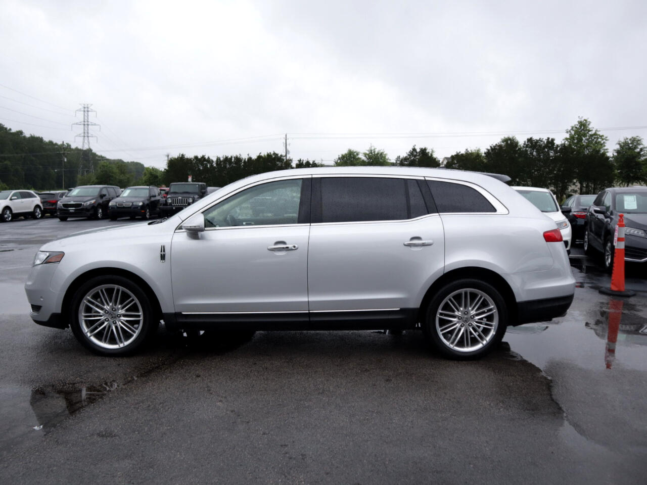 2019 Pre-Owned Lincoln MKT Reserve AWD SUV